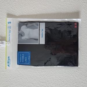 Uniqlo AIRism Seamless T-Shirt